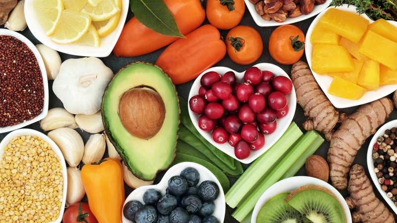 8 غذای مفید برای خوردن در رژیم غذایی کبد چرب