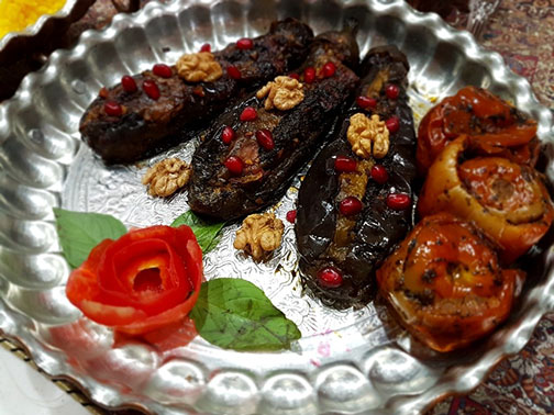 بادمجان شکم پر (با گردو)