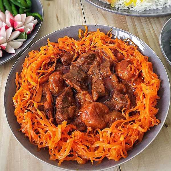 خورشت هویج با مرغ